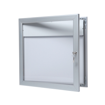 Gablota na menu z panelem na logo